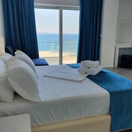 Aloha ホテル 3*