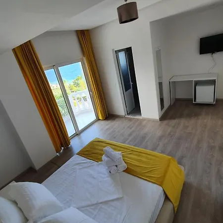 ホテル Aloha Sarandë